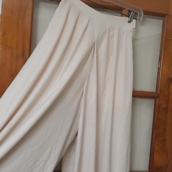 Pants - Picture 2 of 3